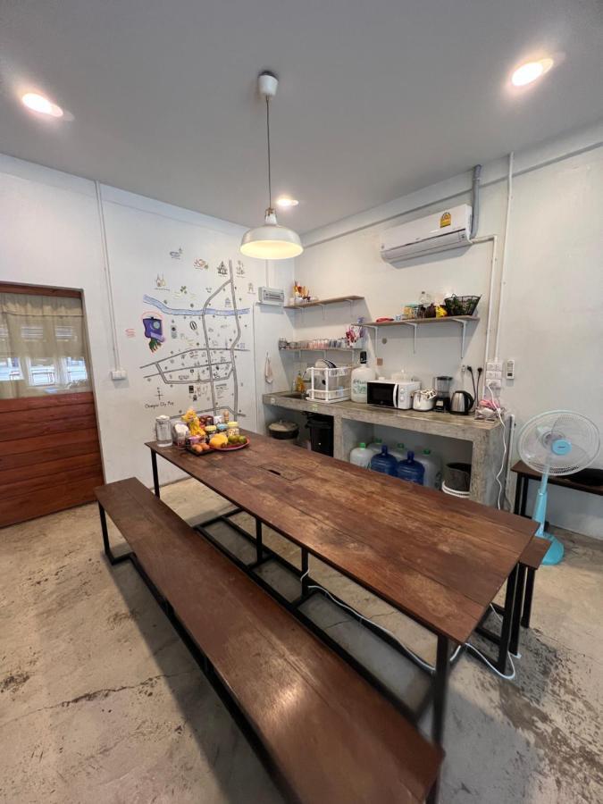 Together Backpackers Hostel Chiang Rai Exterior foto